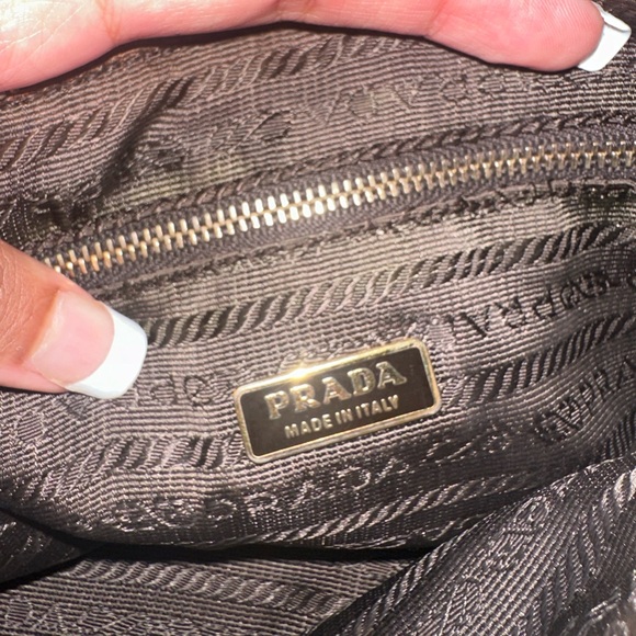 Vintage Prada Pochette - Picture 4 of 11